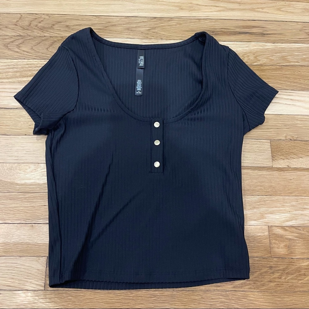 Victoria’s Secret sport crop top